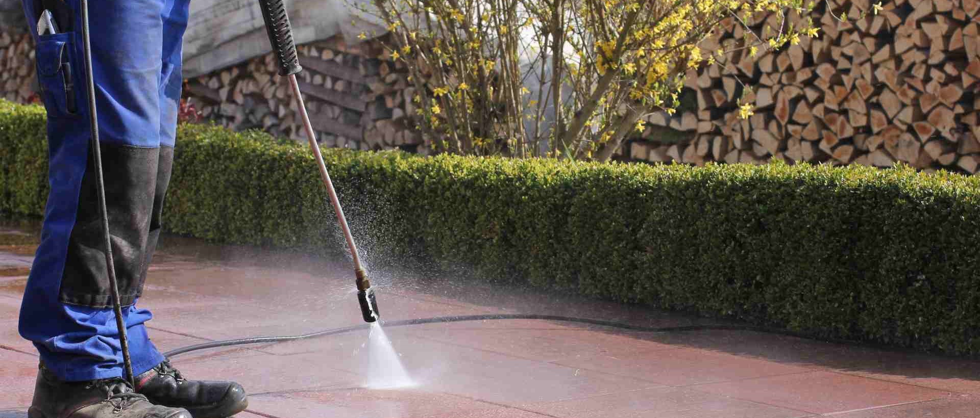 garden maintenance DA5